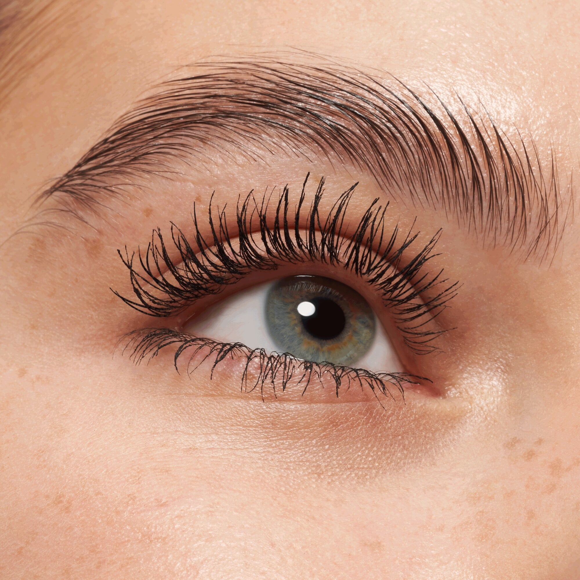 essence Call Me Queen Dramatic False Lash Effect Mascara, Black