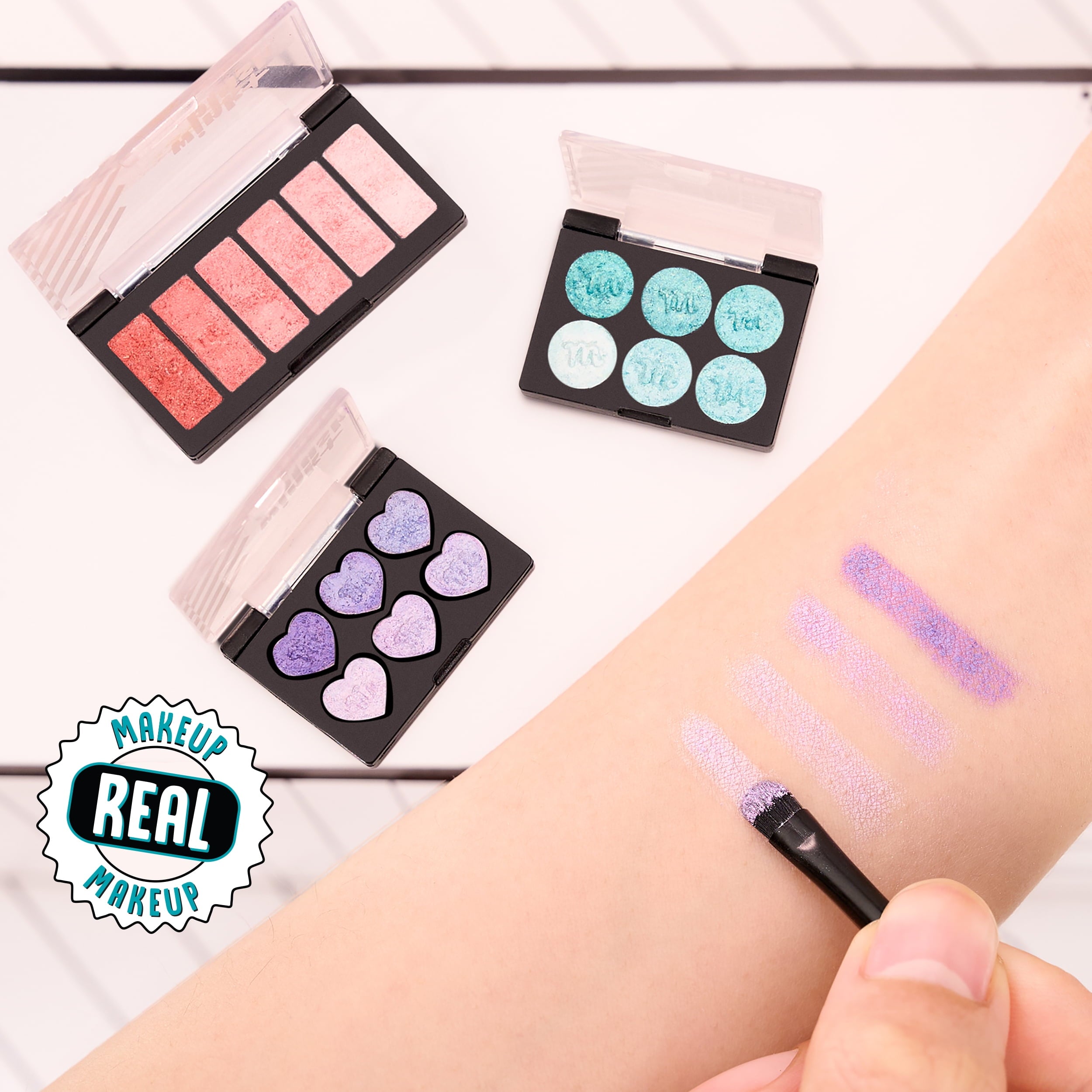 MGA's Miniverse - Make It Mini Makeup Series 1, Real Cosmetics, Nails, Lip, Eyeshadow, Non Toxic, 8+